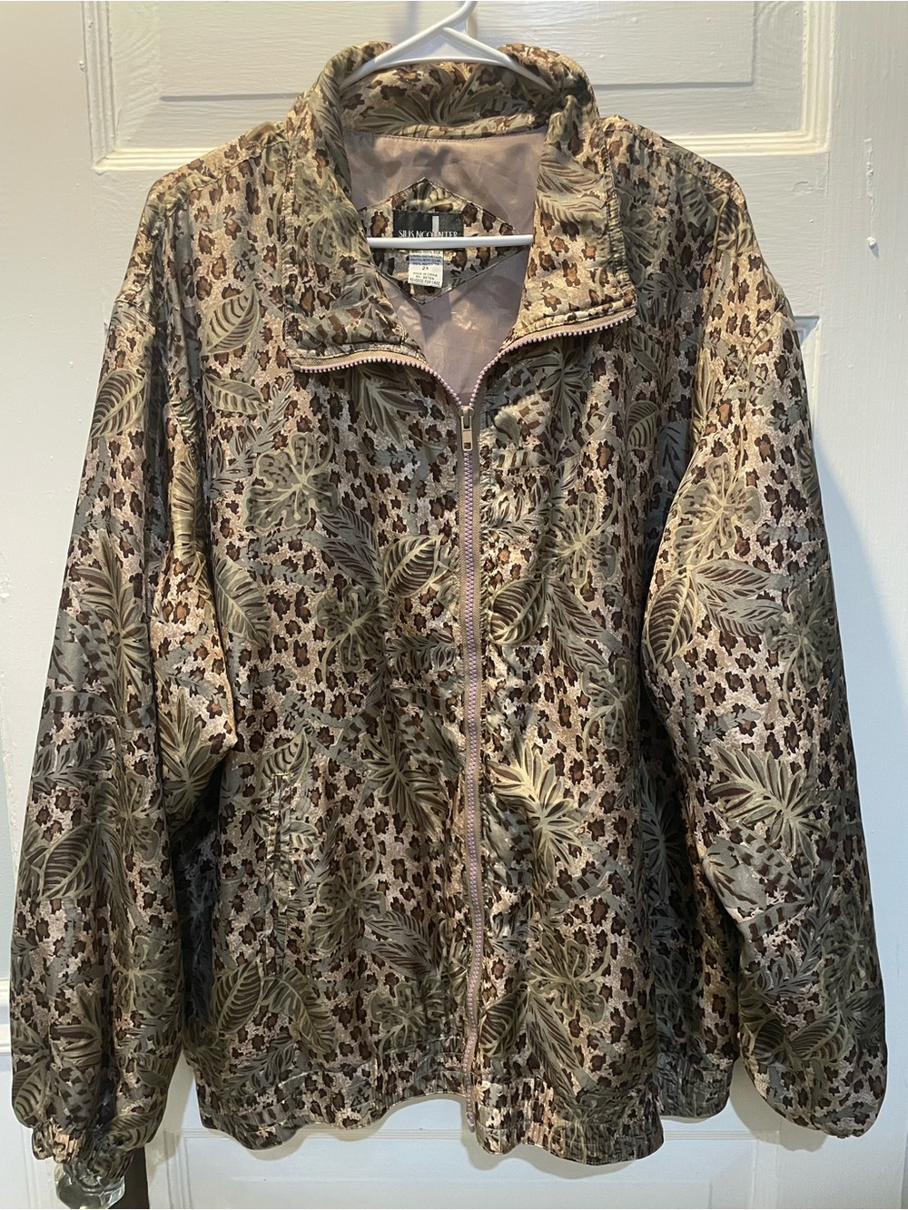 Vintage 100% Silk Bomber Jacket, leopard, Jungle Print, Size 2XL